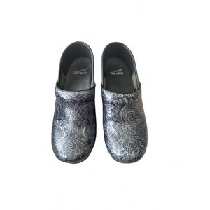 Dansko Black Embossed Tooled Floral Leather Clogs EU 39 US 8.5-9